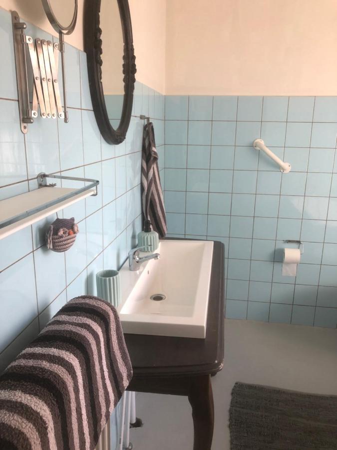 Apartamento Retro Bolig - Fyldt Med Hygge! Ingen Luksus Kolind Exterior foto