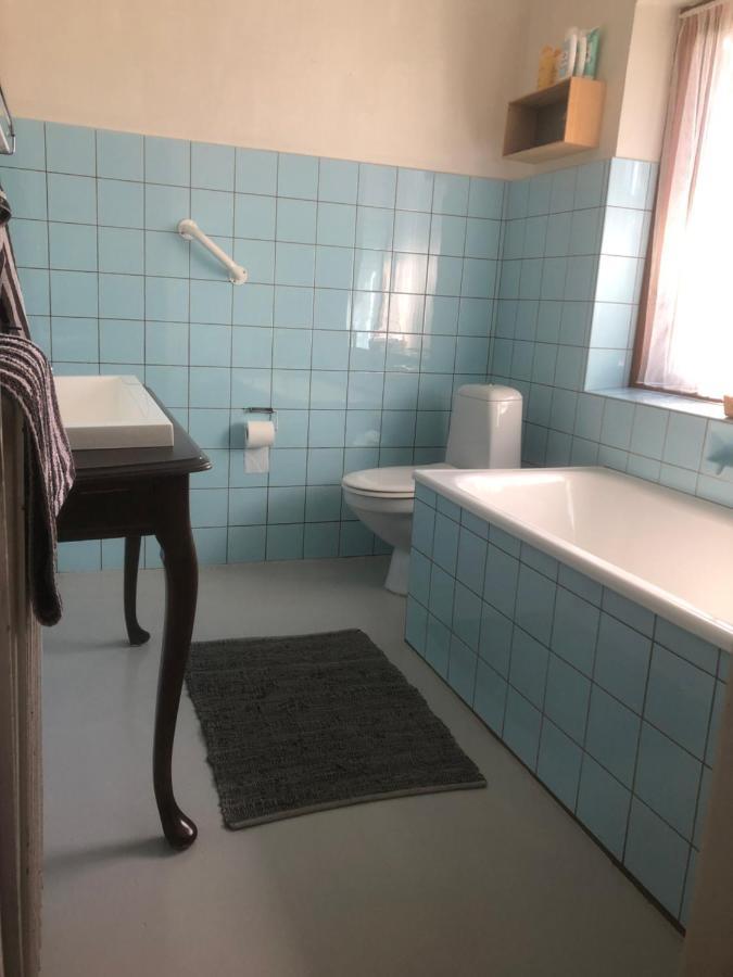 Apartamento Retro Bolig - Fyldt Med Hygge! Ingen Luksus Kolind Exterior foto