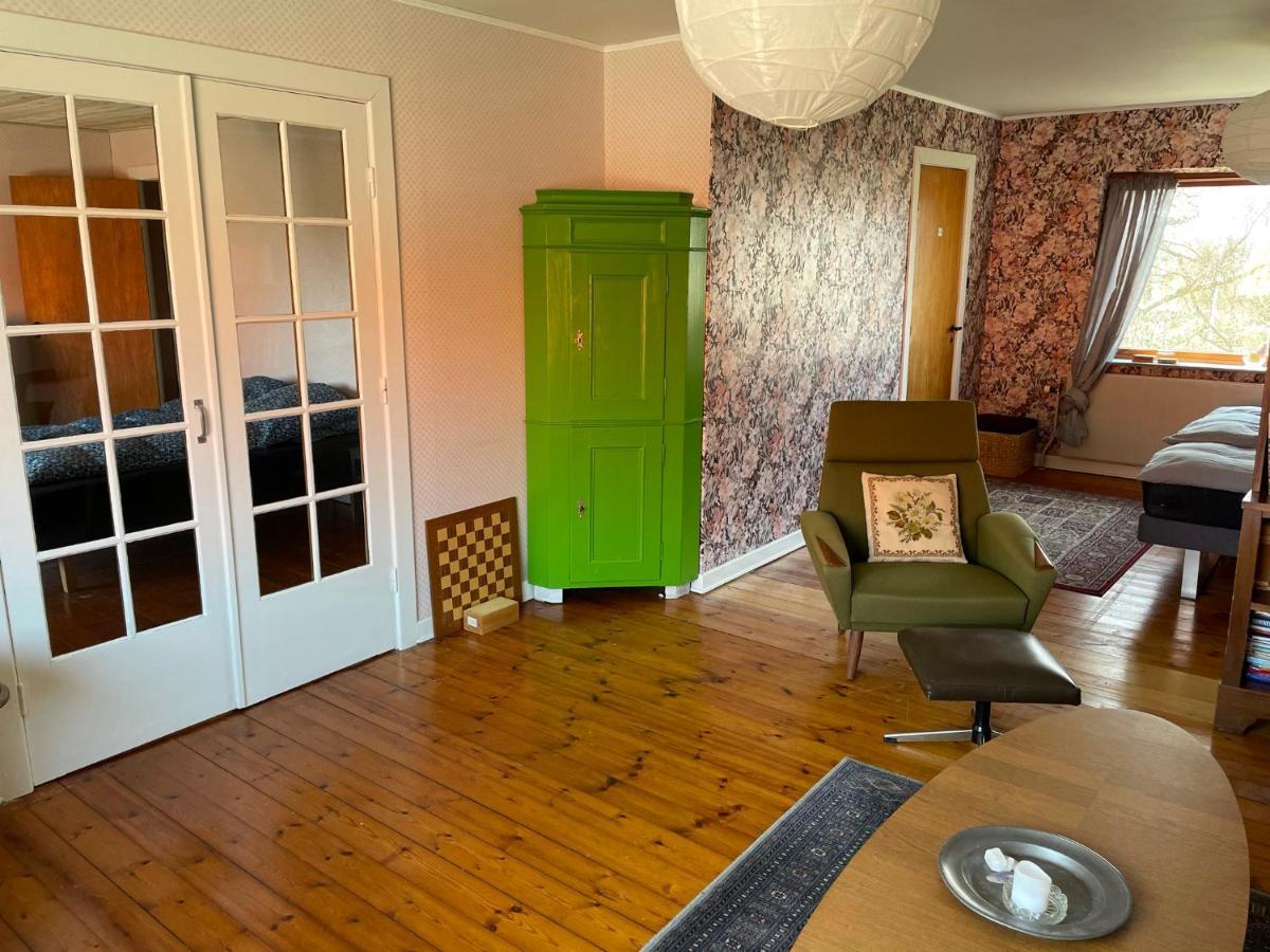 Apartamento Retro Bolig - Fyldt Med Hygge! Ingen Luksus Kolind Exterior foto
